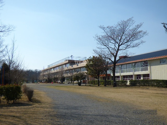 石塚小学校